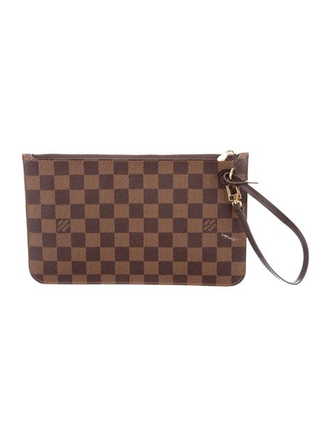 louis vuitton damier ebene neverfull clutch pouch dettagli|damier ebene leather handbags.